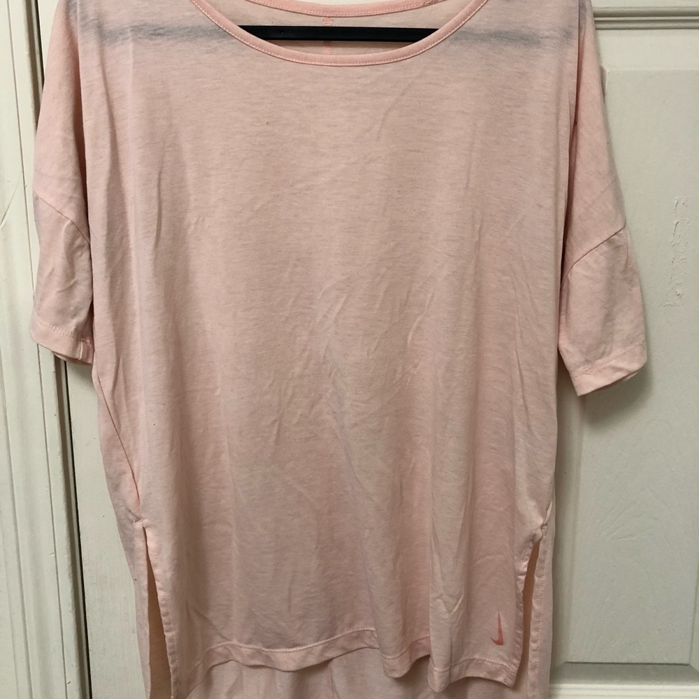 🖤 nike dri-fit flowy pink top